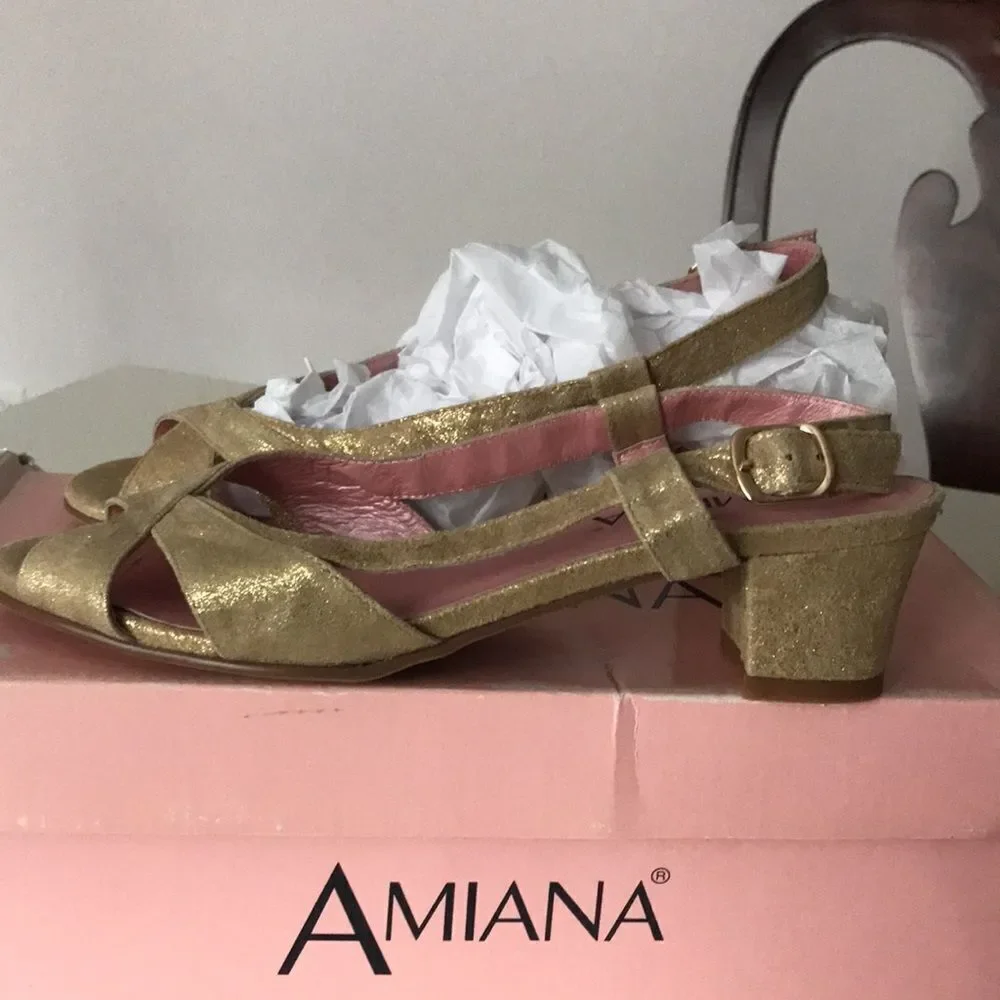 Amiana Formal Dress Golden Sandals size 4